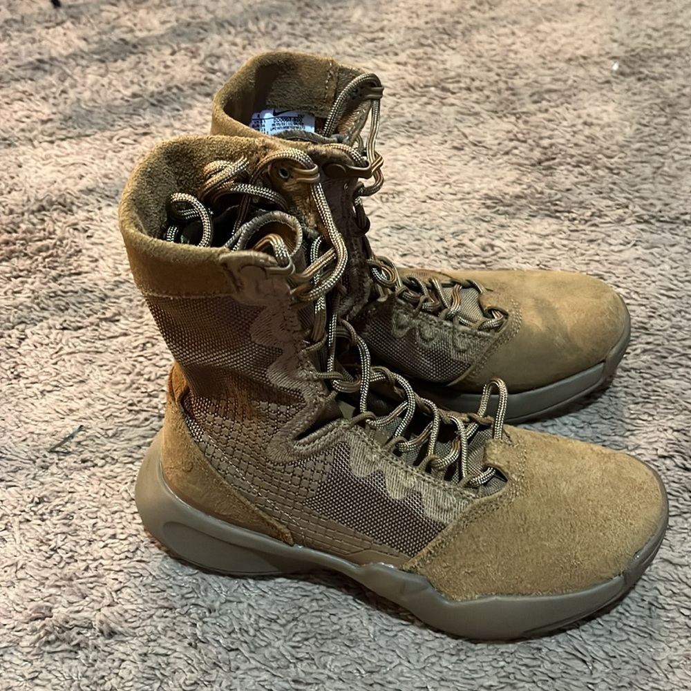 Nike SFB B1 Boots size 4